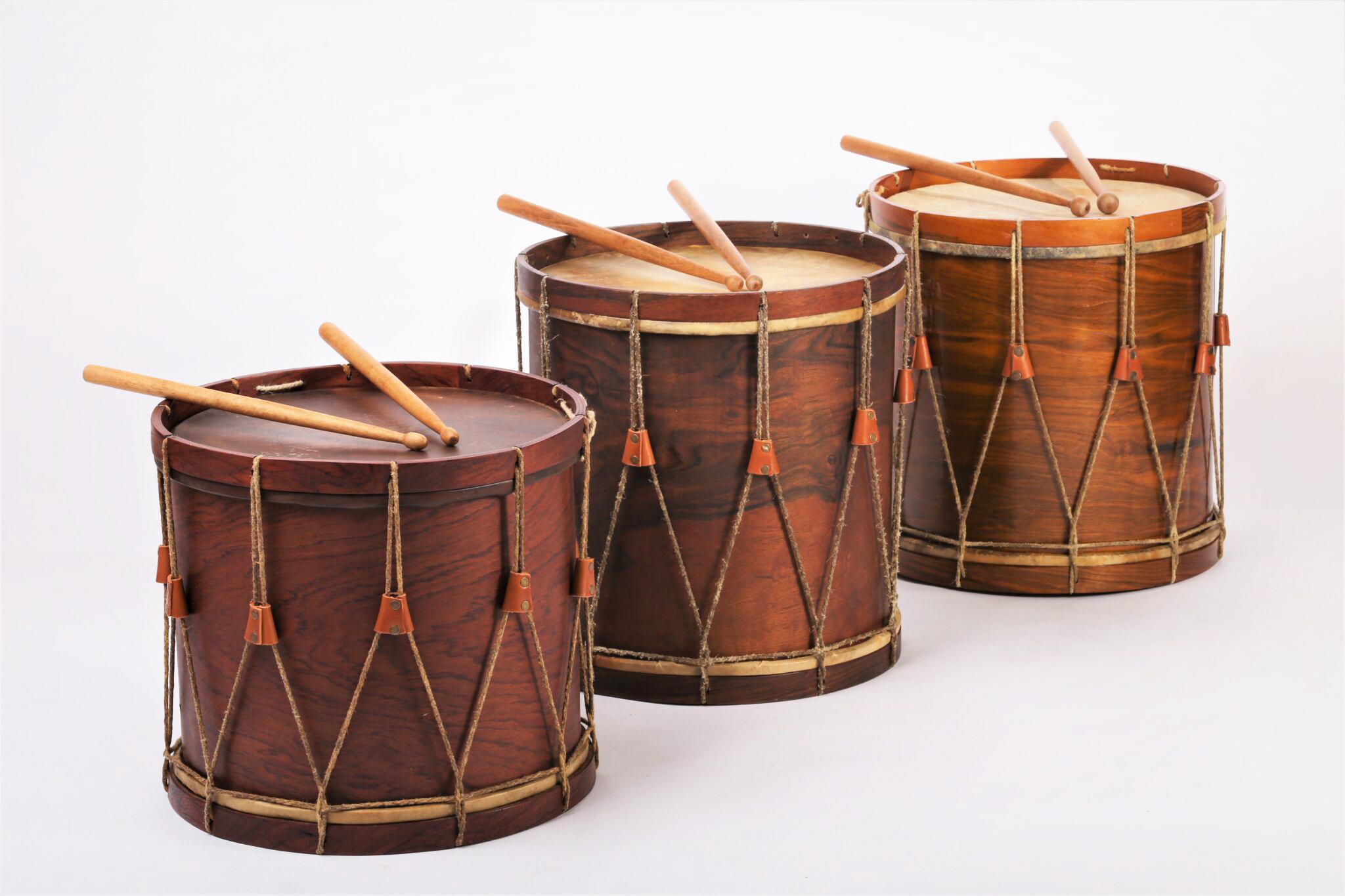 tres timbals de costat 2048 1365 | Timbals Artesans